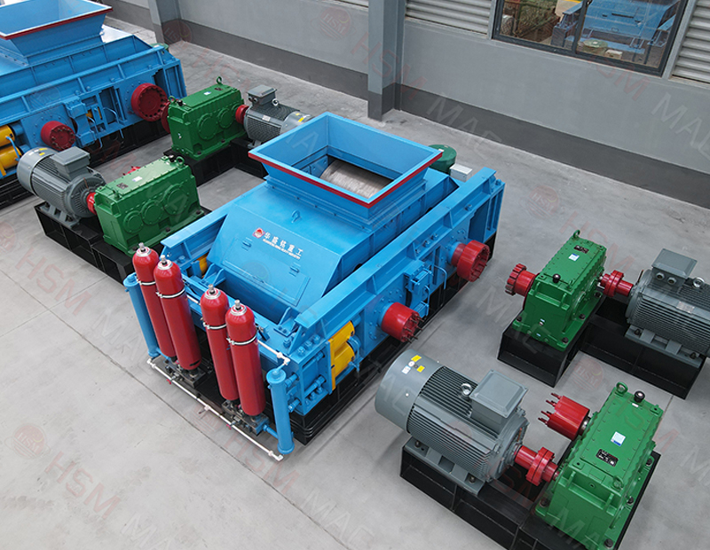 埋弧焊焊劑對輥破碎機車間實拍 